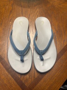 OluKai Women's Ohana - Trench Blue/Mist Grey